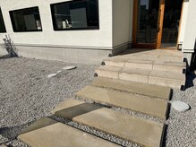 モノクローム(monochrome)/monochrome外観