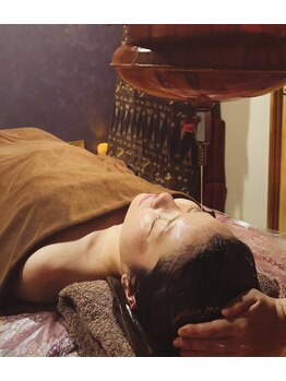 ファンディー(fan-dii)の写真/【脳のトリートメント″シロダーラ″で極上のリラックス。疲れた心身を癒します】