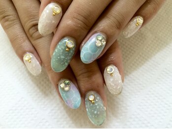 プラハネイル(+HER 美甲)/ドロップアート×シェル