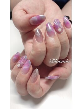 アイラッシュアンドネイル ブルーミン(Bloomin)/マーメイドネイル