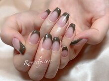 ルブリー(roovely)/フレンチネイル