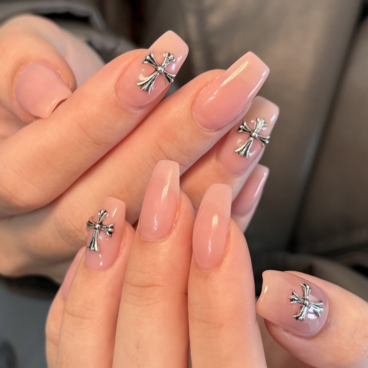 2026年冬トレンド】クロスネイルのネイルデザイン集｜人気順｜3ページ