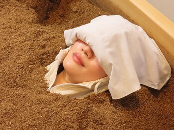 酵素風呂 めぐみ/目元ほっこりパックは無料。