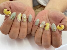 向日葵ネイル