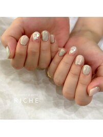 ミントグリーンニュアンスネイル