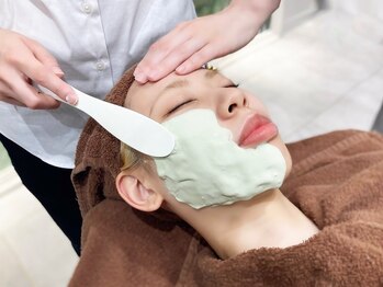 ヨシザワ インク 横浜みなとみらい桜木町店(YOSHIZAWA Inc.)の写真/うぶ毛ケア&古い角質除去し、透明美肌に!ひと皮むけたようなツルツルのお肌を体感♪イベント前にオススメ