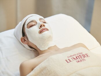 ルミエ パリ 大丸芦屋店の写真/諦めていたフェイスラインのたるみにアプローチ！実績多数のルミエ・パリで理想のお肌へ＊