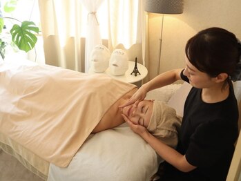 スゥ(Sod)の写真/★CanCam6月号掲載記念★小顔もツヤ肌も同時に叶う♪毛穴レスなツルツル小顔美人に◎