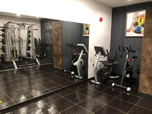 エックス シェイプ(X-shape)/トレーニングスペース