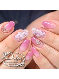 八重桜ネイルダイヤモンドネイル