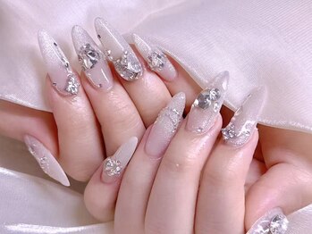 エムズ ネイルサロン(M2)/ビジューマグネットネイル