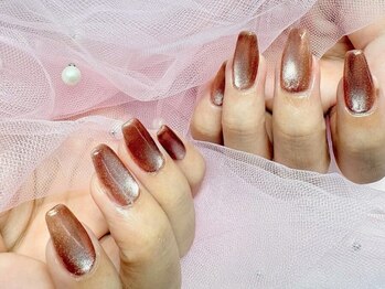 クレアラルーチェ 熊本市役所前店(Crea la Luce)の写真/大人気マグネットネイルもカラー豊富♪【ワンカラー￥4600/グラデーション￥4900/マグネット￥5500】