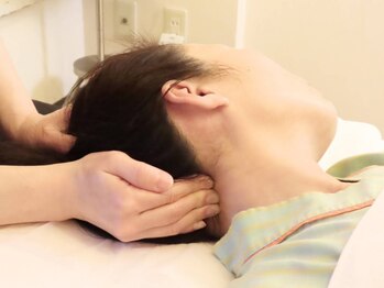 整体院アリエの写真/首こり肩こりの辛さをヘッドマッサージから改善！頭からほぐすことで首肩や肩甲骨、頭痛までスッキリ解消★