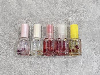 ホワイト(WHITE)/キューティクルオイルボトル