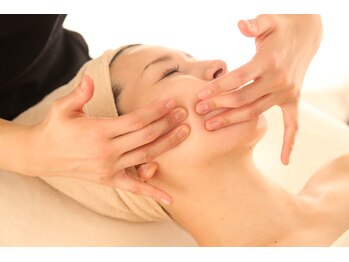 クイーンズ ピュア 恵比寿店(Queen's Pure)/リフトUPマッサージ