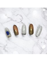 ネイルアンドアイラッシュサロンR/マーブルレトロ