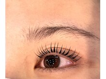 エムアンドエー(M&A)/パリジェンヌラッシュリフト