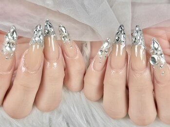 ユキ 今池店(Yuki)の写真/最安値級☆長さ出し+パーツ付け放題¥9990!持ち込みデザインも◎チップ・ジェルどちらも対応!