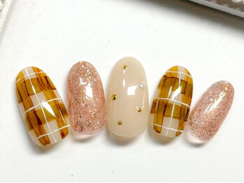 ネイリッシュサロン エー(Nailish Salon A)の写真/《実力派オーナーの隠れ家サロン》こだわりあるジュエリーのようなサンプル多数♪【デザインコース¥8640】