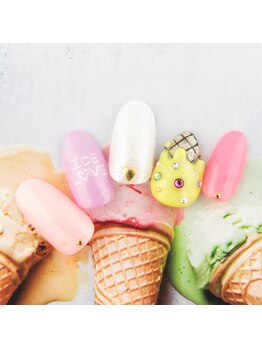 ラ カゼッタ(La casetta)/3Dぷっくりアイスクリームネイル