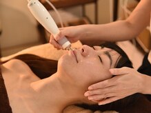 ルナ エスコンディーテ(Luna Escondite)/最新美容機器《リブセラ》