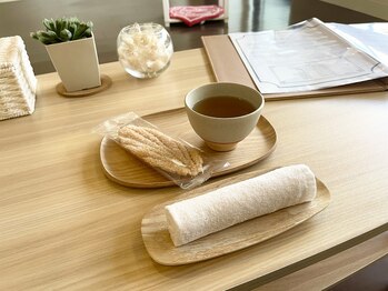 山の音/施術後はお茶とお菓子で一息