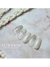 フワリン(FUWARIN)/12月の定額ネイル