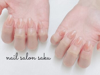 サク(saku)/ワンホン/チークマググラデ