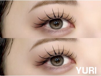 グラースプロデュース バイ ピカソ(grace produce by picasso)/パリエク YURI施術中