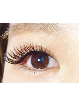 ボリュームのある目元にしたい