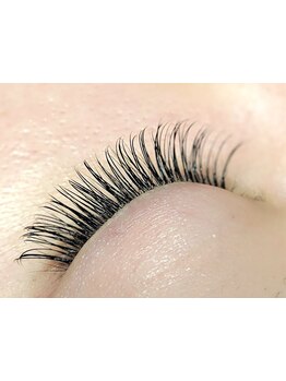 ボリュームのある目元にしたい