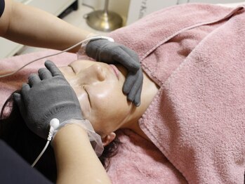 サロン ド ラジュニール(Salon de Rajeunir)の写真/《今こそ肌ケア集中!》MONNALIのエイジングケアメニューで鏡を見るのが楽しくなる毎日に☆