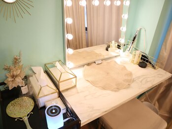 銀座エイジングケアサロン/メイクスペースあります♪