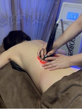 ラナンスパ(RANUN SPA)/腰肉・肩こりにフォースカッター