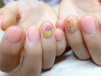 アミュリー ネイル アトリエ(Amury nail atelier)/うるつや☆押し花ネイル♪