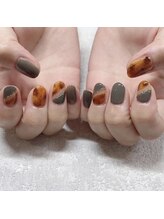 ミガクネイル(Migaku nail)/秋ネイル2023