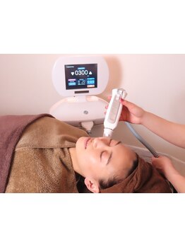 ホウレイ線・たるみ改善！予防ケア