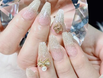 パーツ×ラメグラネイル