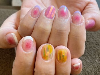 エスネイル(Snail)/チークフレンチネイル