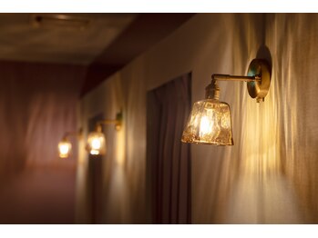 シー バイ カリスタ 新宿駅前店(C by CALISTA)/