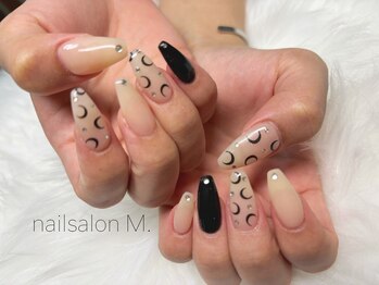 エムドット(M.)/大人ネイル