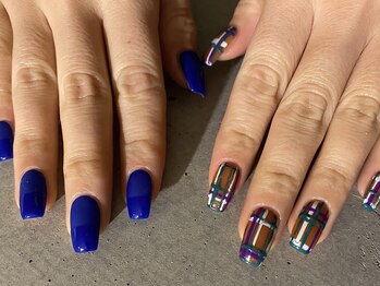 ザネクストシンサイバシ(The Next shinsaibashi)/asymmetry