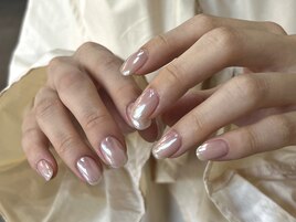 mirror nail