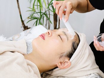 ニキビケア研究所 吉祥寺店/水素パック・鎮静ジェル