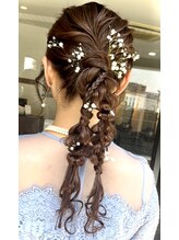 ウィ(Oui)/編みおろしヘア