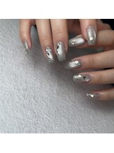 ラフィーナ(RAFFINA)/マグネットネイル