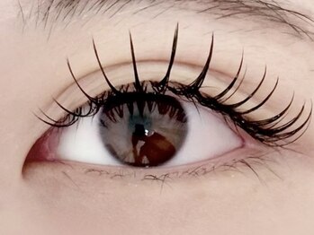 チャームバイレボ 柏駅(charm by revo)の写真/似合わせデザインで印象UP♪目の形やまつ毛の生え癖を見極め、目元の魅力を引き出すデザインをご提案◎