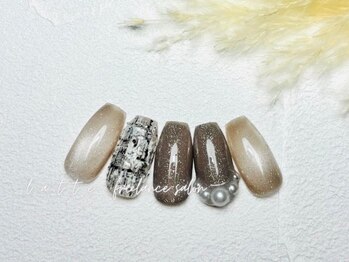 【AYAKA】月替デザイン