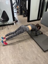 エボ パーソナルトレーニングジム 泉店(E.V.O)/お腹の引き締め