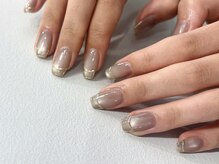 ネオリーブ ウリ(Neolive uri)/囲みフレンチネイル